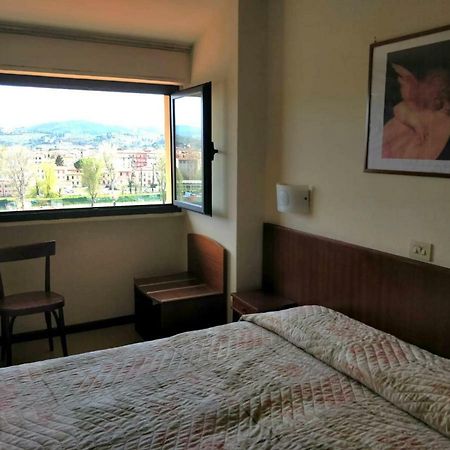 Columbus Urban Resort Флоренция Екстериор снимка A room at the hotel