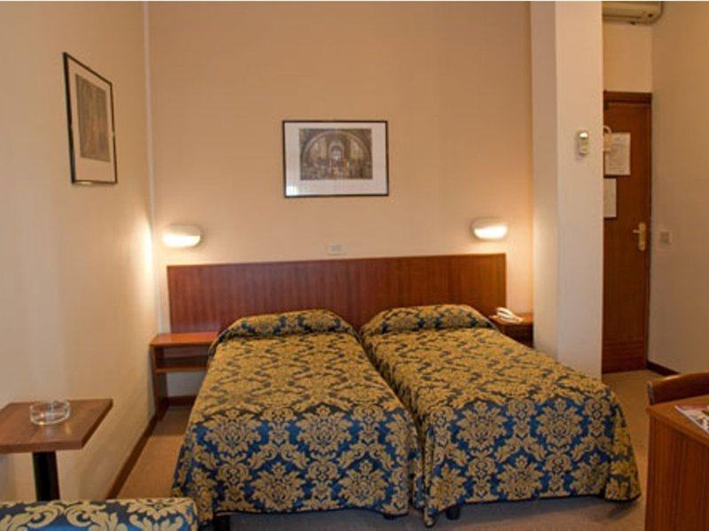 Columbus Urban Resort Флоренция Стая снимка A room at the hotel
