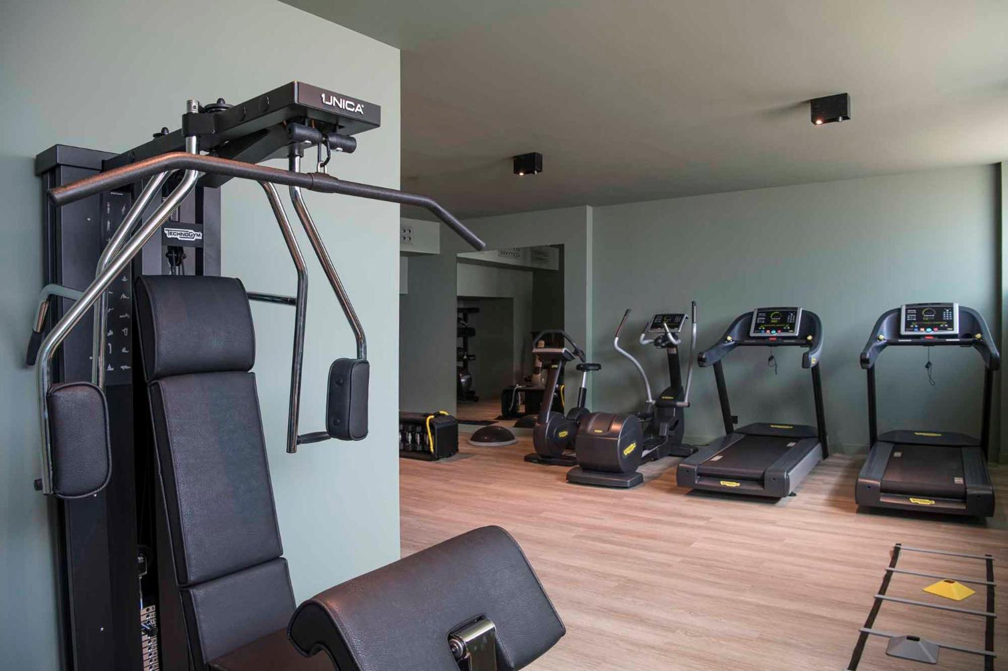 Columbus Urban Resort Флоренция Екстериор снимка The gym at the hotel
