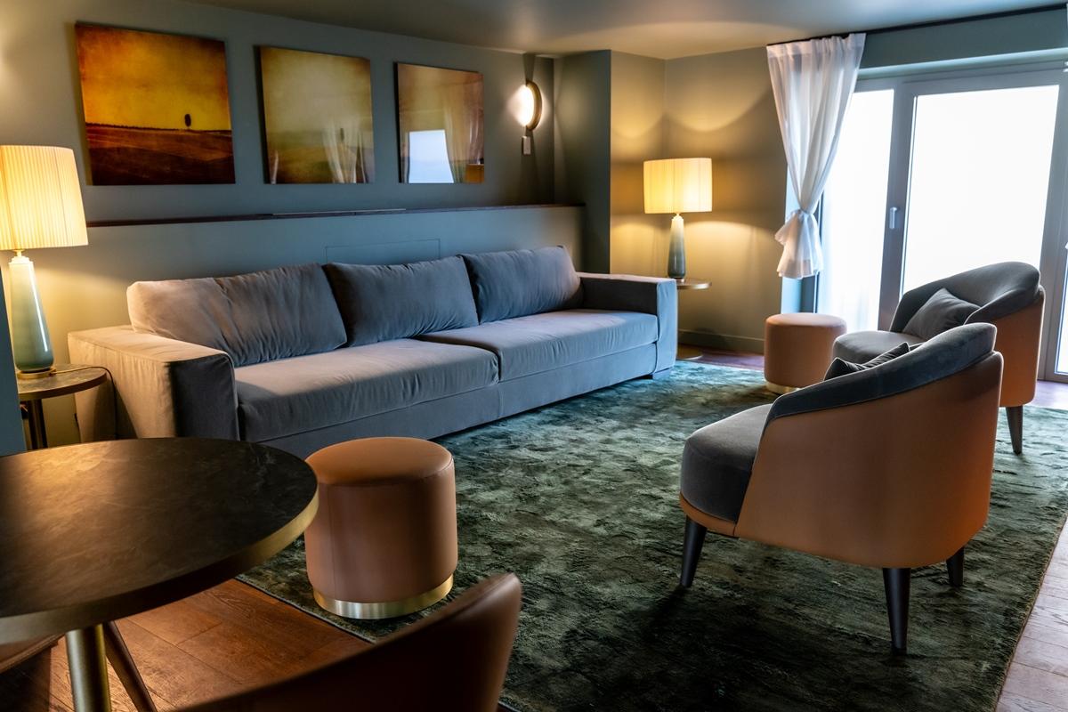 Columbus Urban Resort Флоренция Екстериор снимка A living room in a private home